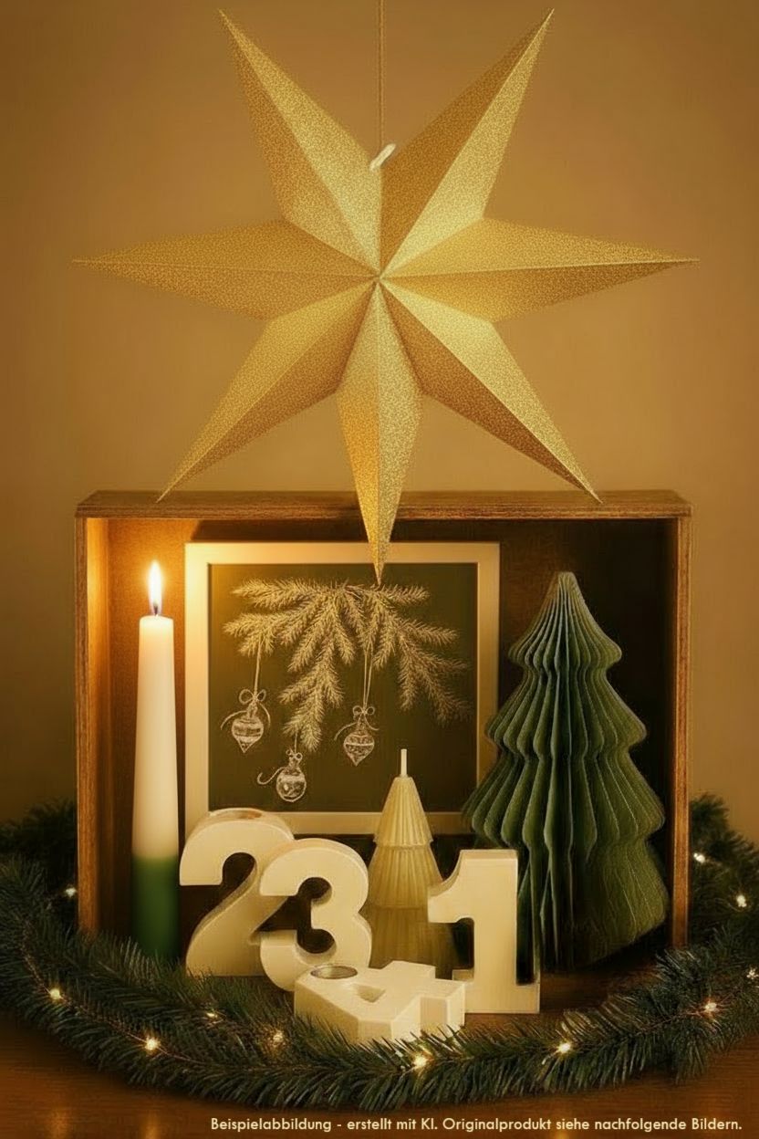 Elegante Adventsbox in Holzrahmen mit goldener Papierdekoration, Kerzen, Tannenbaum und Jahreszahl 2024